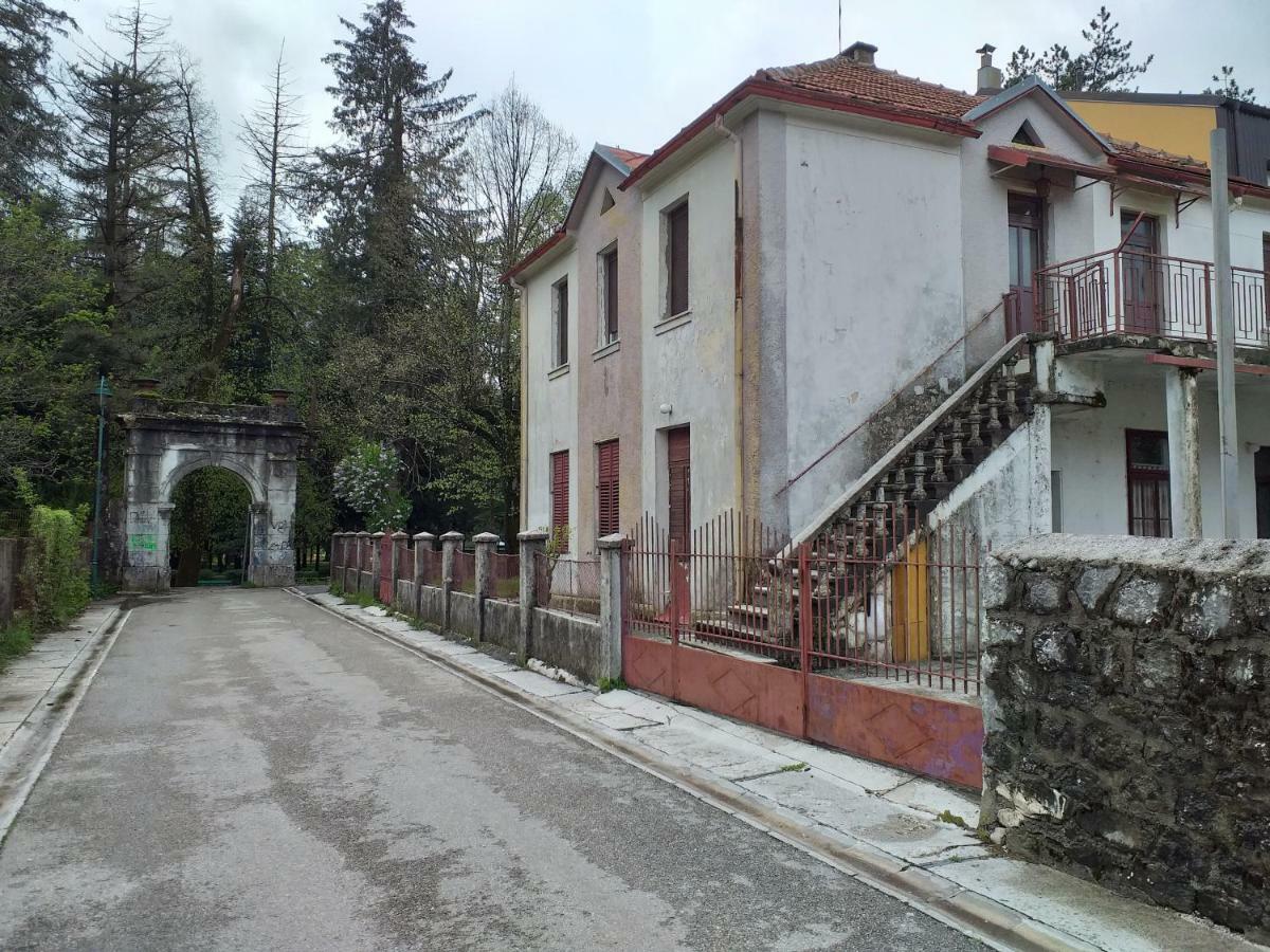 Apartman Donji Kraj Apartman Cetinje Kültér fotó