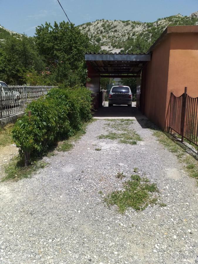 Apartman Donji Kraj Apartman Cetinje Kültér fotó